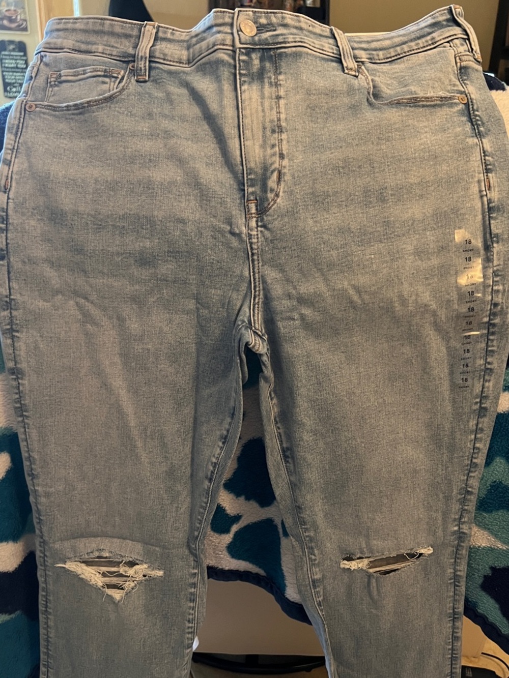 American Eagle Outfitters Light Blue High-Rise Women’s Jeans - 18 Short